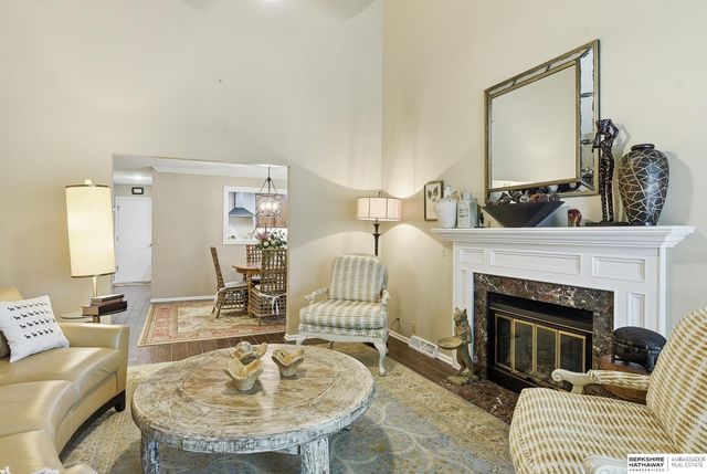 12832 Burt Court, Omaha, NE 68154