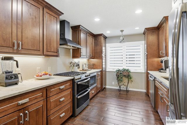 12832 Burt Court, Omaha, NE 68154