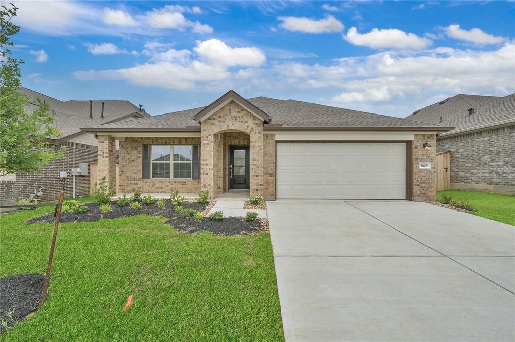 3609 Oakvale Drive, Conroe, TX 77301