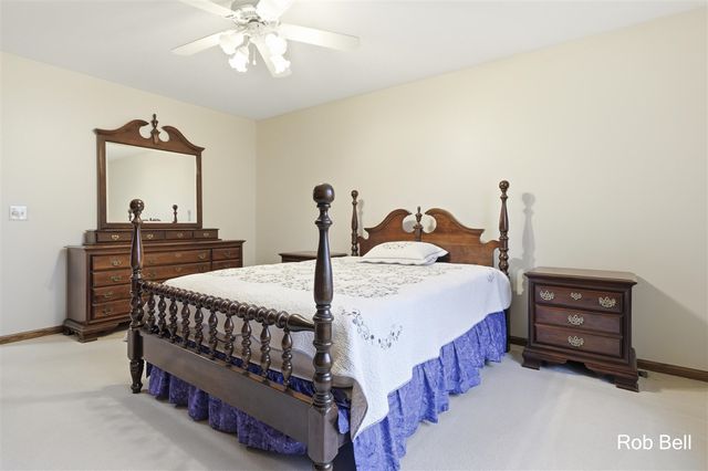 4232 Redbush Drive, Grandville, MI 49418