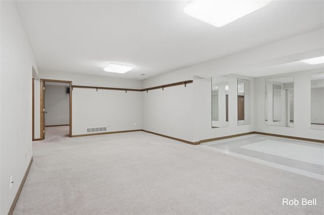 4232 Redbush Drive, Grandville, MI 49418