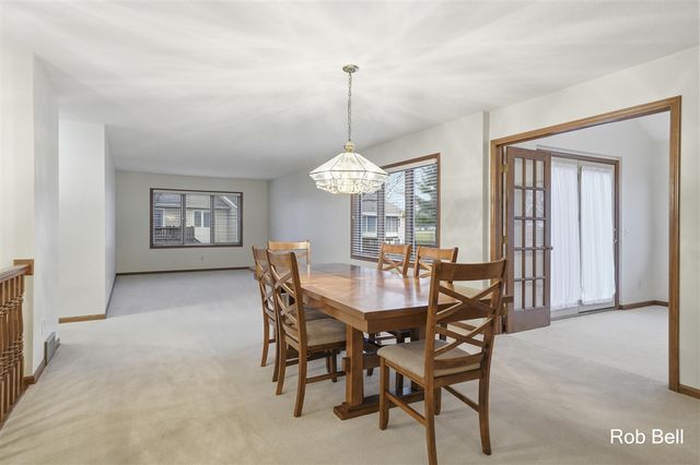 4232 Redbush Drive, Grandville, MI 49418