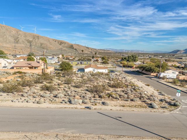 55844 Sagebrush Avenue, Whitewater, CA 92282