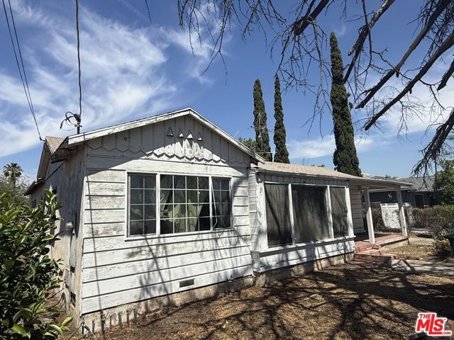 11229 Saticoy Street, Sun Valley (los Angeles), CA 91352