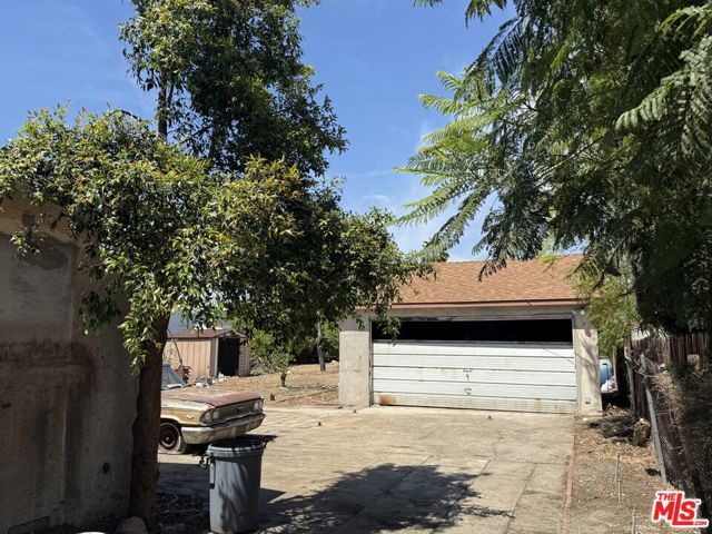 11229 Saticoy Street, Sun Valley (los Angeles), CA 91352
