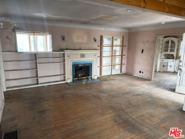 11229 Saticoy Street, Sun Valley (los Angeles), CA 91352