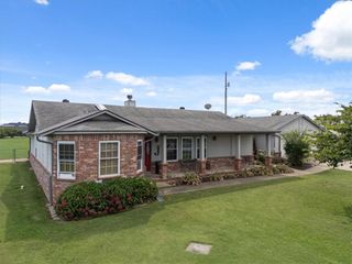 513 N Old Wire Road, Lowell, AR 72745