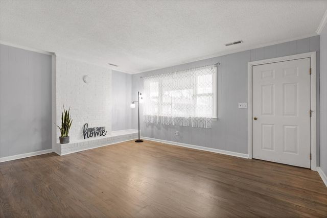 599 Steele Road, Rossville, GA 30741
