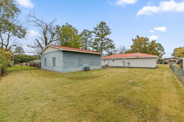 599 Steele Road, Rossville, GA 30741