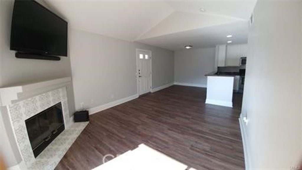 2400 Del Mar #206, Corona, CA 92882 — photo 4
