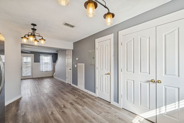 306 Arapaho Dr, Murfreesboro, TN 37128
