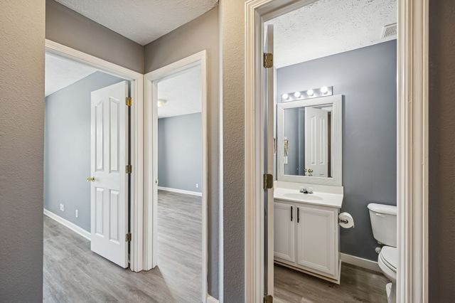 306 Arapaho Dr, Murfreesboro, TN 37128
