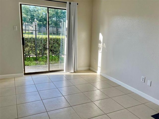 2750 Holly Hall Street 707, Houston, TX 77054