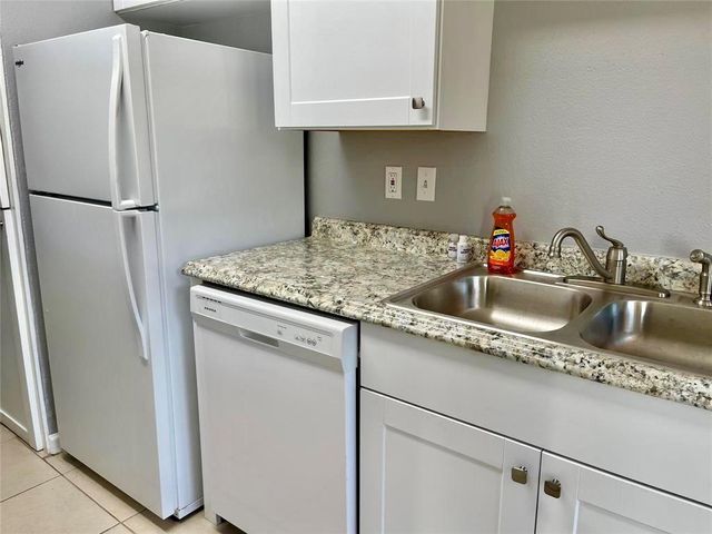 2750 Holly Hall Street 707, Houston, TX 77054