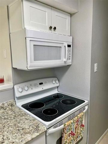 2750 Holly Hall Street 707, Houston, TX 77054