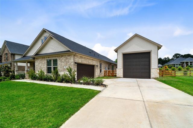 630 Running Iron Lane, Magnolia, TX 77354