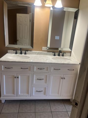 1809 Sunnyside Drive, Kalamazoo, MI 49048