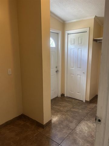 1809 Sunnyside Drive, Kalamazoo, MI 49048