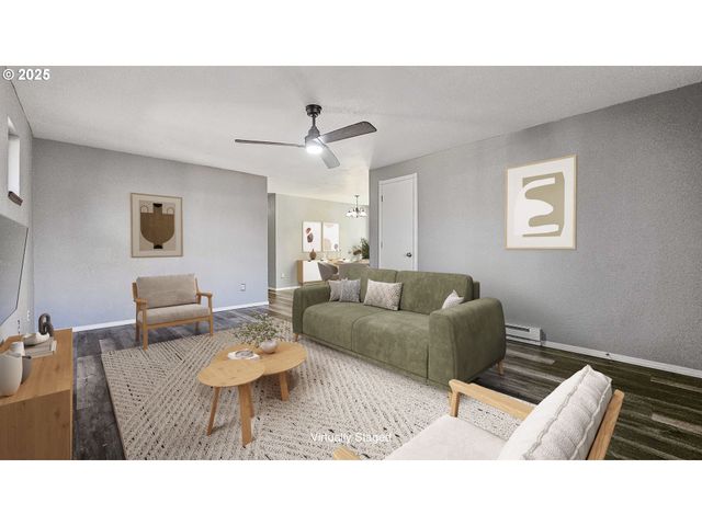 120 W Wilson, Carlton, OR 97111