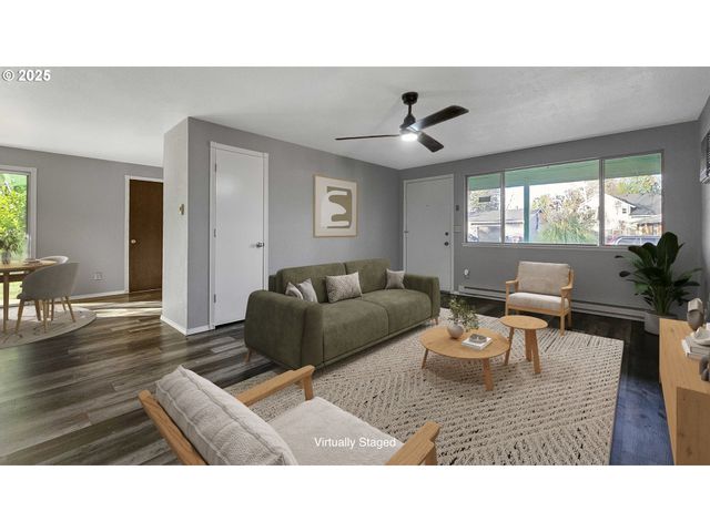 120 W Wilson, Carlton, OR 97111