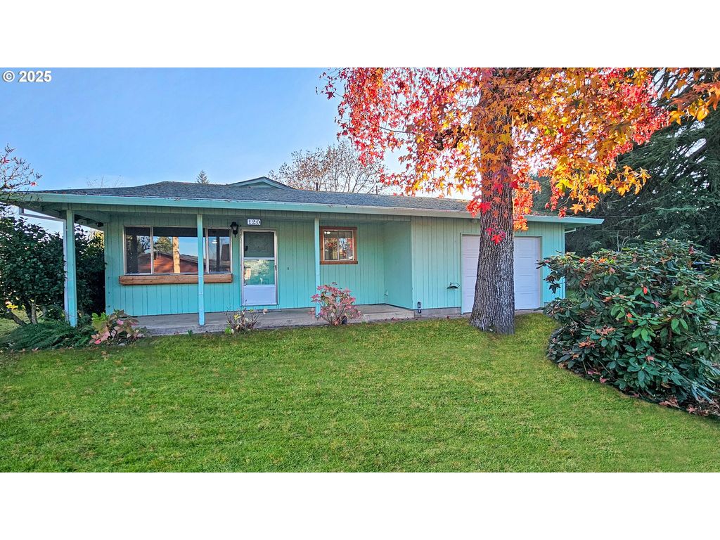 120 W Wilson, Carlton, OR 97111