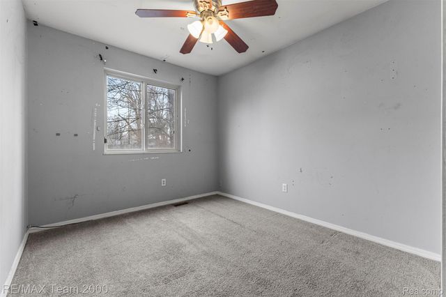 2714 Hallman Avenue, Waterford Charter Township, MI 48328