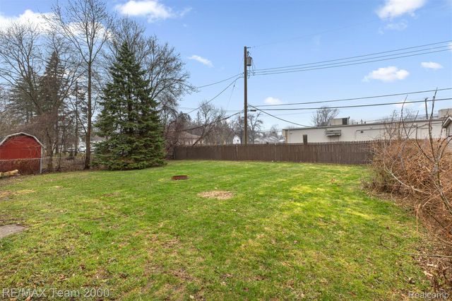 2714 Hallman Avenue, Waterford Charter Township, MI 48328