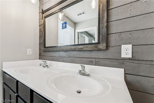 4497 Bellow Drive, Lorain, OH 44053