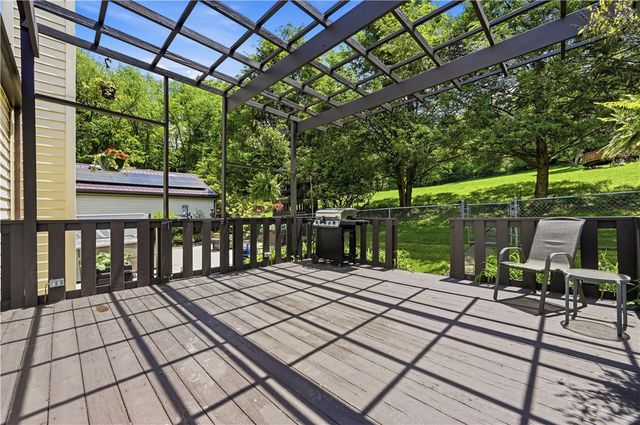 3672 Saxonburg Blvd, Indiana Twp, PA 15238
