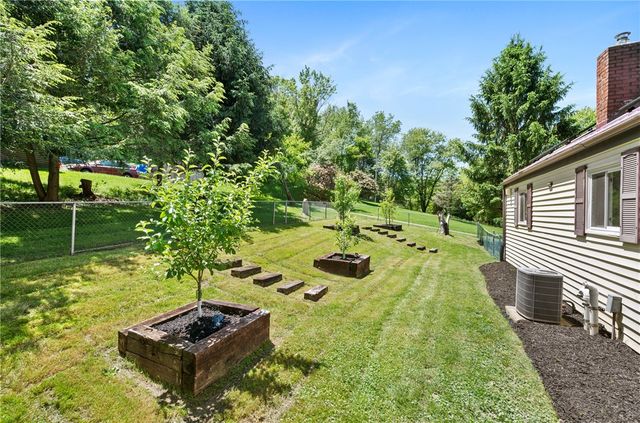 3672 Saxonburg Blvd, Indiana Twp, PA 15238