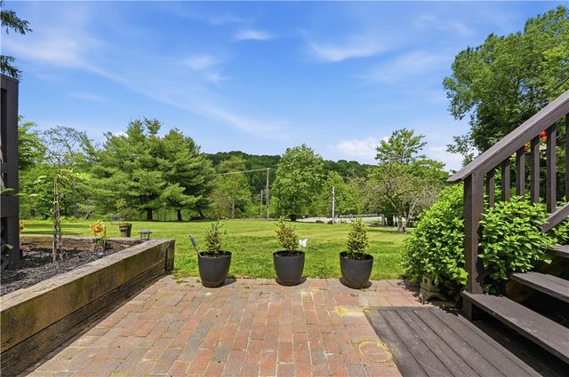 3672 Saxonburg Blvd, Indiana Twp, PA 15238