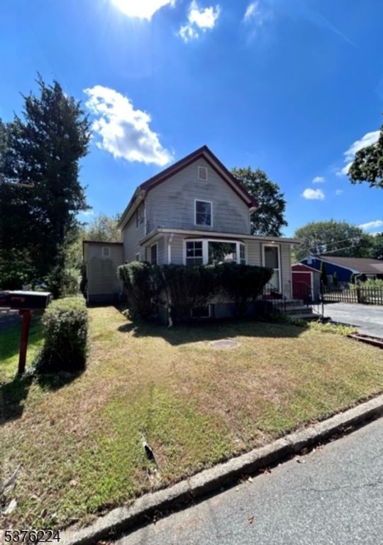 29 Colfax Ave, Wanaque Boro, NJ 07465