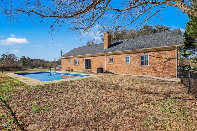 7104 Nc-210, Angier, NC 27501