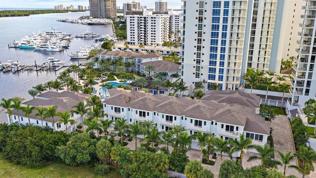 112 Water Club Court N, North Palm Beach, FL 33408