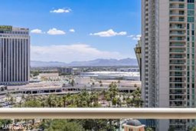 2747 Paradise Road 1403, Las Vegas, NV 89109