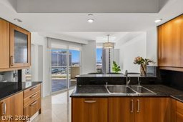 2747 Paradise Road 1403, Las Vegas, NV 89109