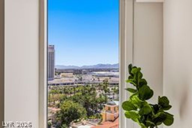 2747 Paradise Road 1403, Las Vegas, NV 89109