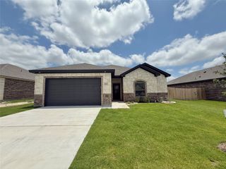 503 Magnolia Drive, Troy, TX 76579