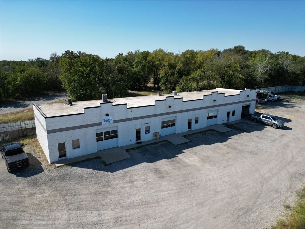 6450 Appian Way, Fort Worth, TX 76135