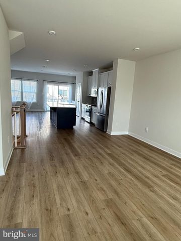 3 CINNAMON LN, Mount Laurel, NJ 08054