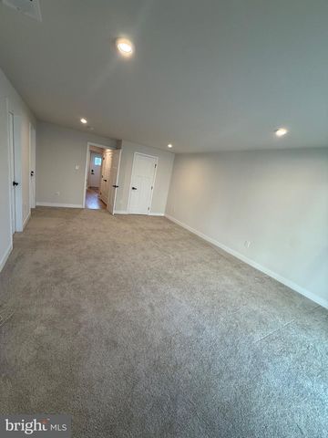 3 CINNAMON LN, Mount Laurel, NJ 08054