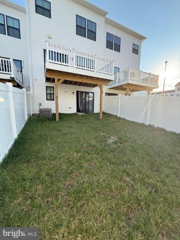 3 CINNAMON LN, Mount Laurel, NJ 08054