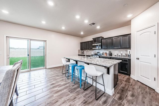 2030 N Sherman Street, Hanford, CA 93230