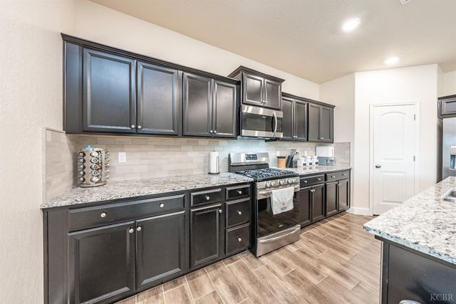 2030 N Sherman Street, Hanford, CA 93230