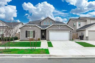 2030 N Sherman Street, Hanford, CA 93230
