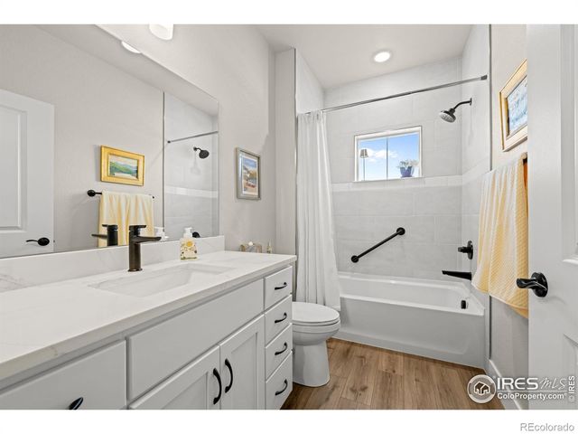 265 High Point Drive 302, Longmont, CO 80504