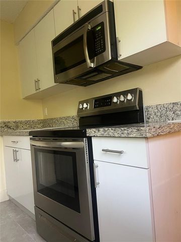 805 N Franklin Ave 805D, Homestead, FL 33034