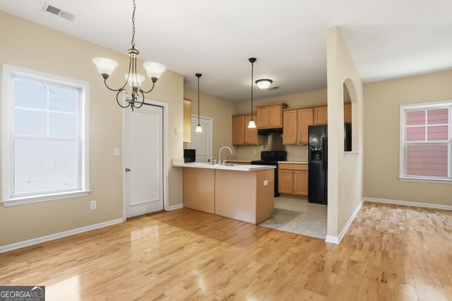 16 Thomas Court NW, Cartersville, GA 30121