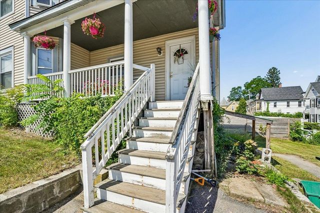 384 Bridge Street, Manchester, NH 03104