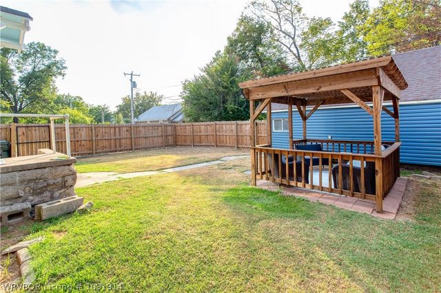 701 N 18th Street, Fort Smith, AR 72901